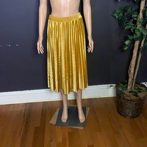 A.New.Day Velour Skirt - Size - Med